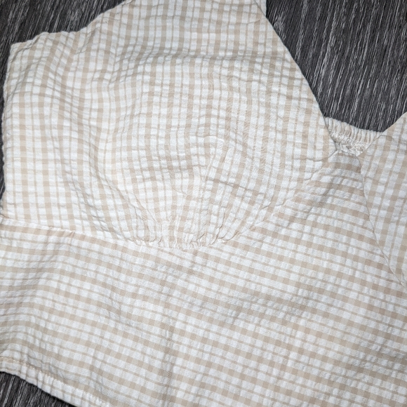 Abercrombie Crop - Picture 2 of 4